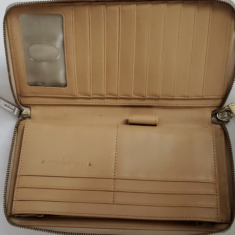 Wallet - Picture 2 of 3